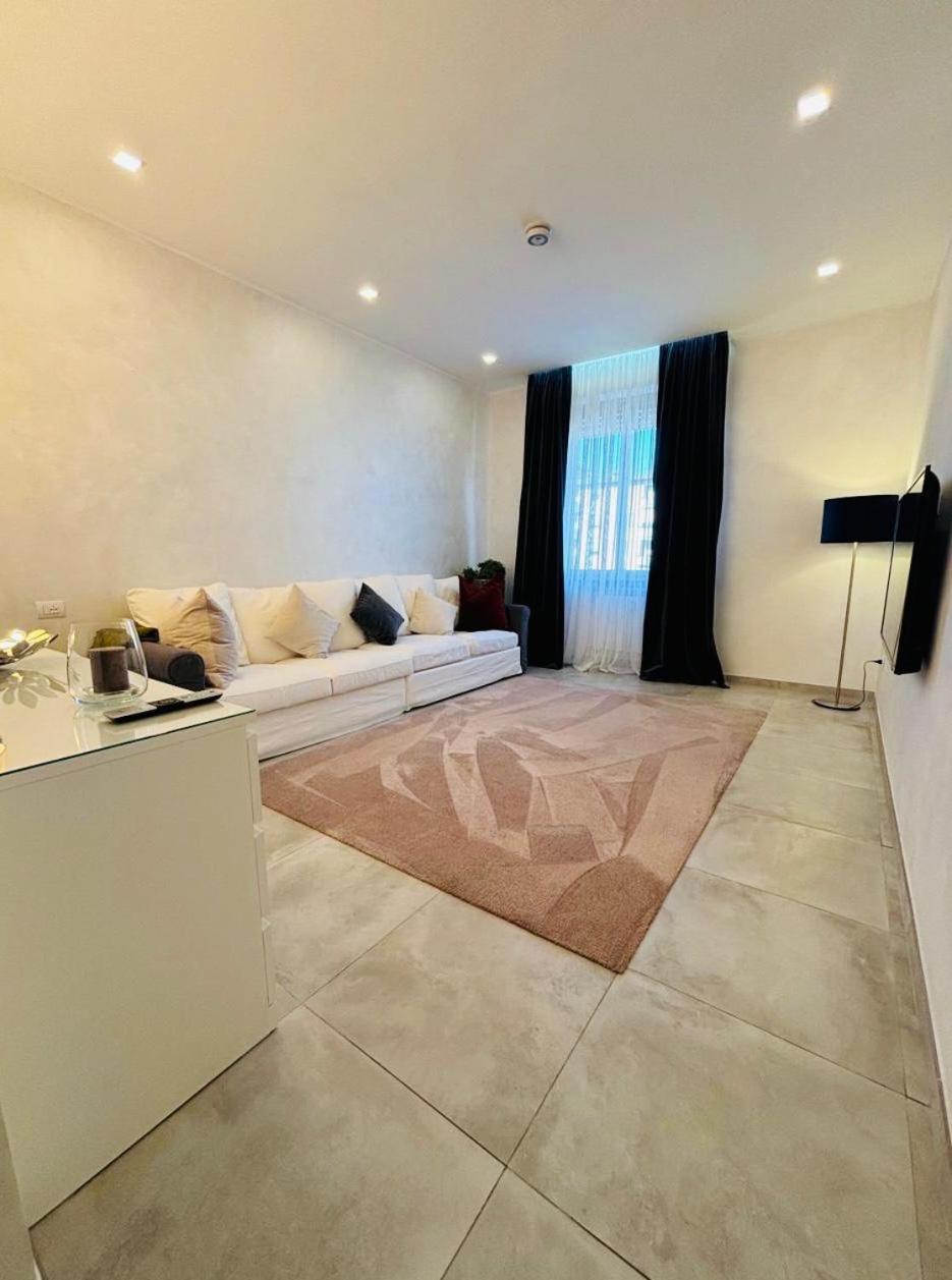 Rifready Apartment Vicino A Aou Careggi, Meyer, Polo Unifi ฟลอเรนซ์ ภายนอก รูปภาพ